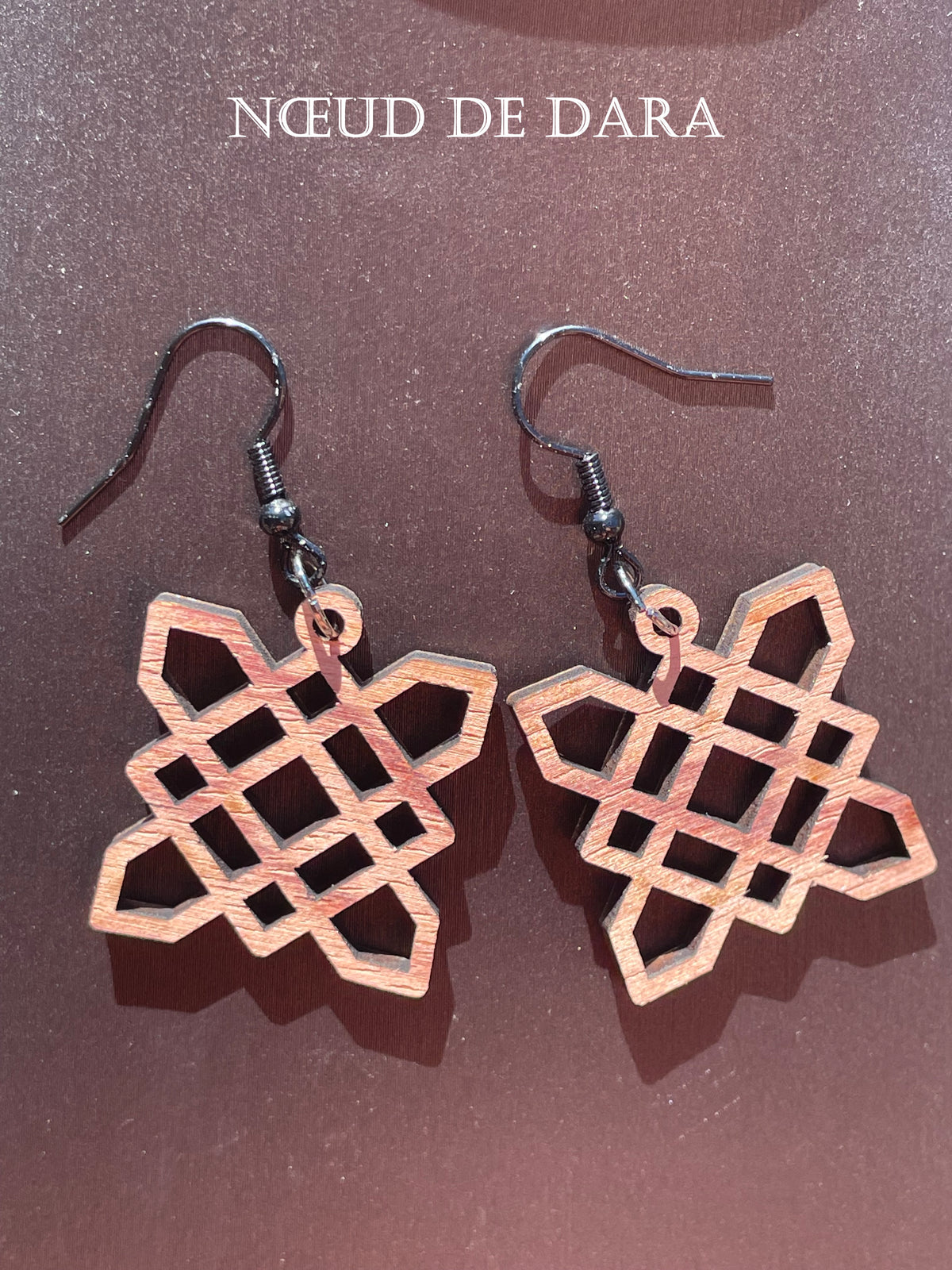 Lot de 5 paires de Boucles d'oreilles en bois de noyer