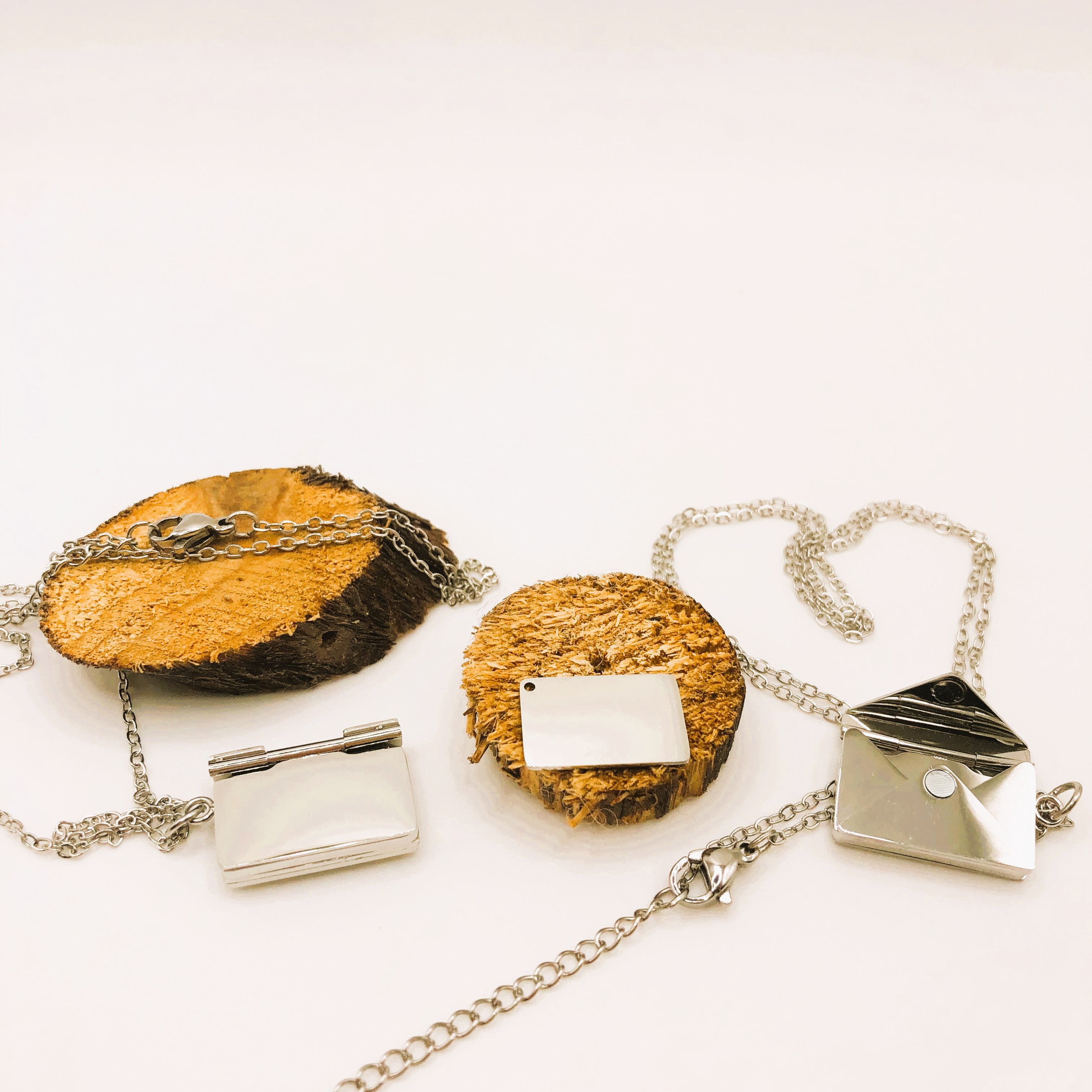 collier et pendentif message secret