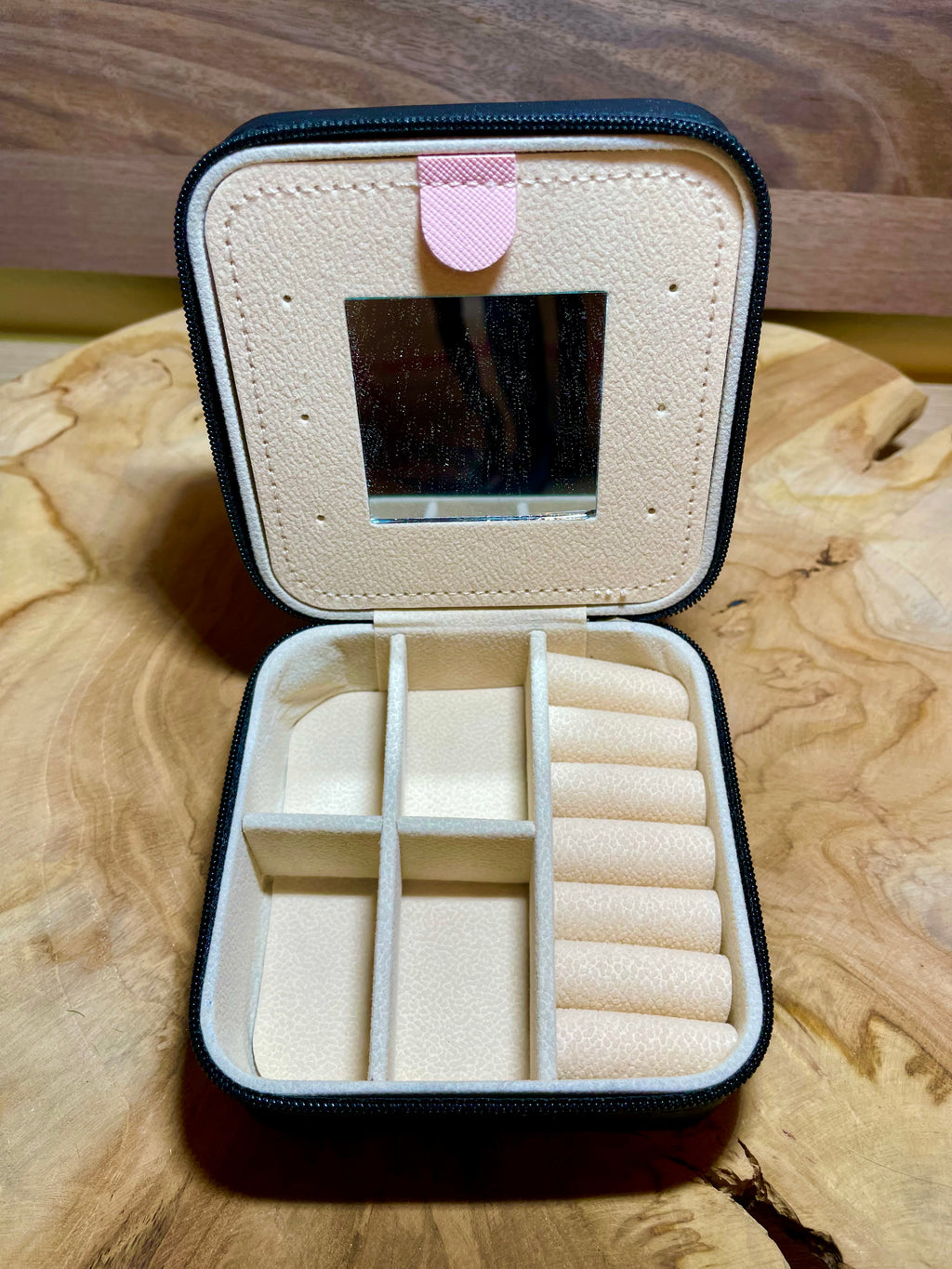 Boites à bijoux de voyage  personnalisée en cuir vegan style wicca/  bohème avec miroir intérieur,