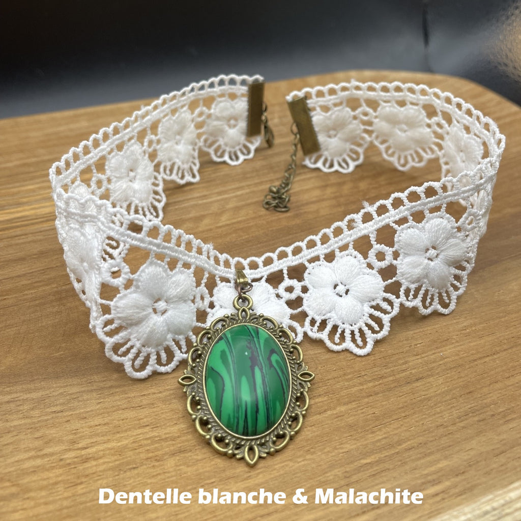 Collier Victorien Dentelle Blanche & Malachite
