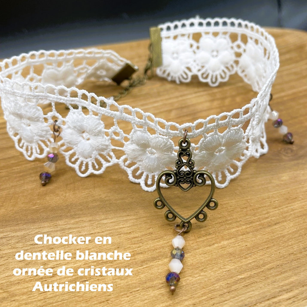 Collier Victorien Dentelle Noire et Cristaux Autrichiens
