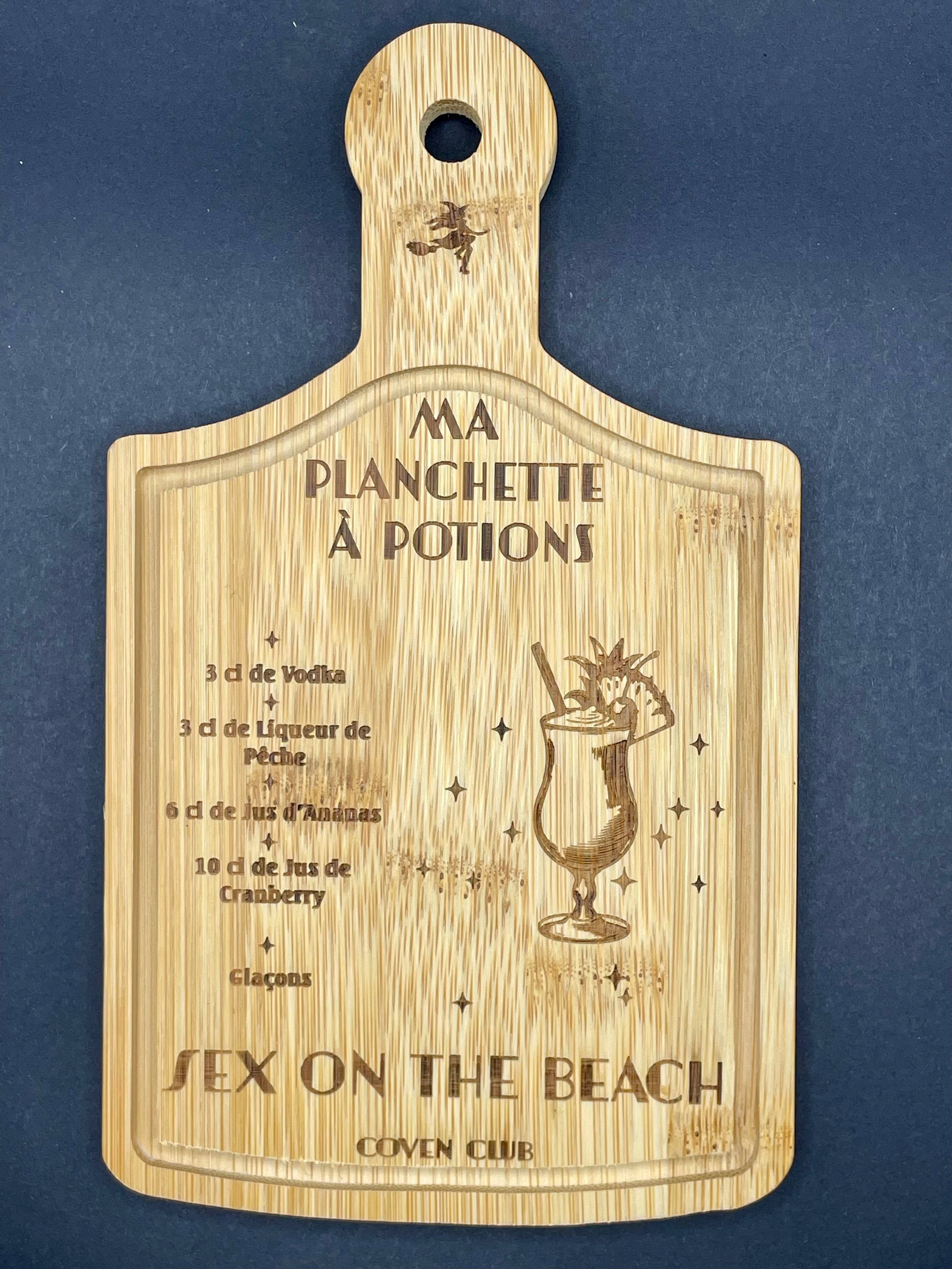 Petite planche en bambou gravée, personnalisée cocktail