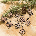 Lot de 5 paires de Boucles d'oreilles en bois de noyer