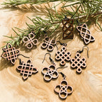 Lot de 5 paires de Boucles d'oreilles en bois de noyer
