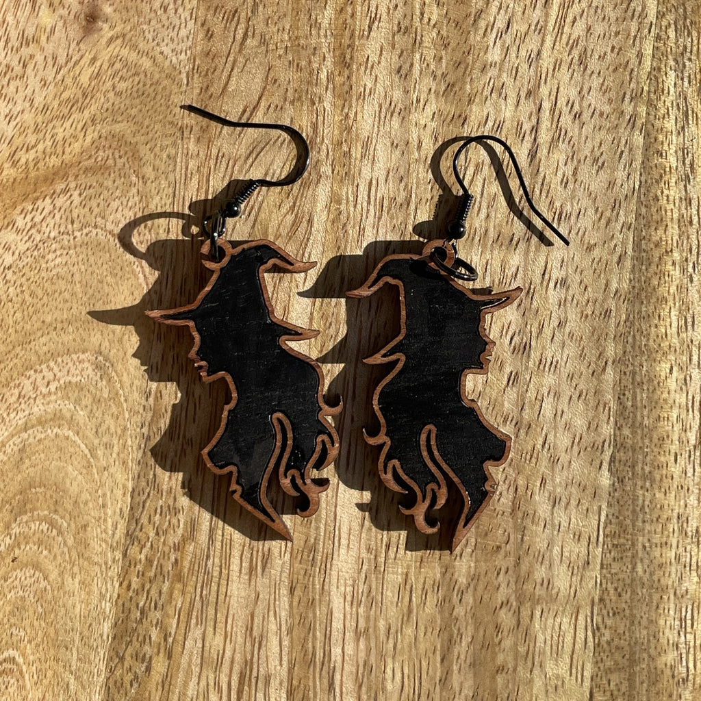 Boucles d'oreilles en bois de noyer SORCIERE