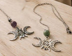 Chaine et pendentif noeud de sorcière & pierre naturelle