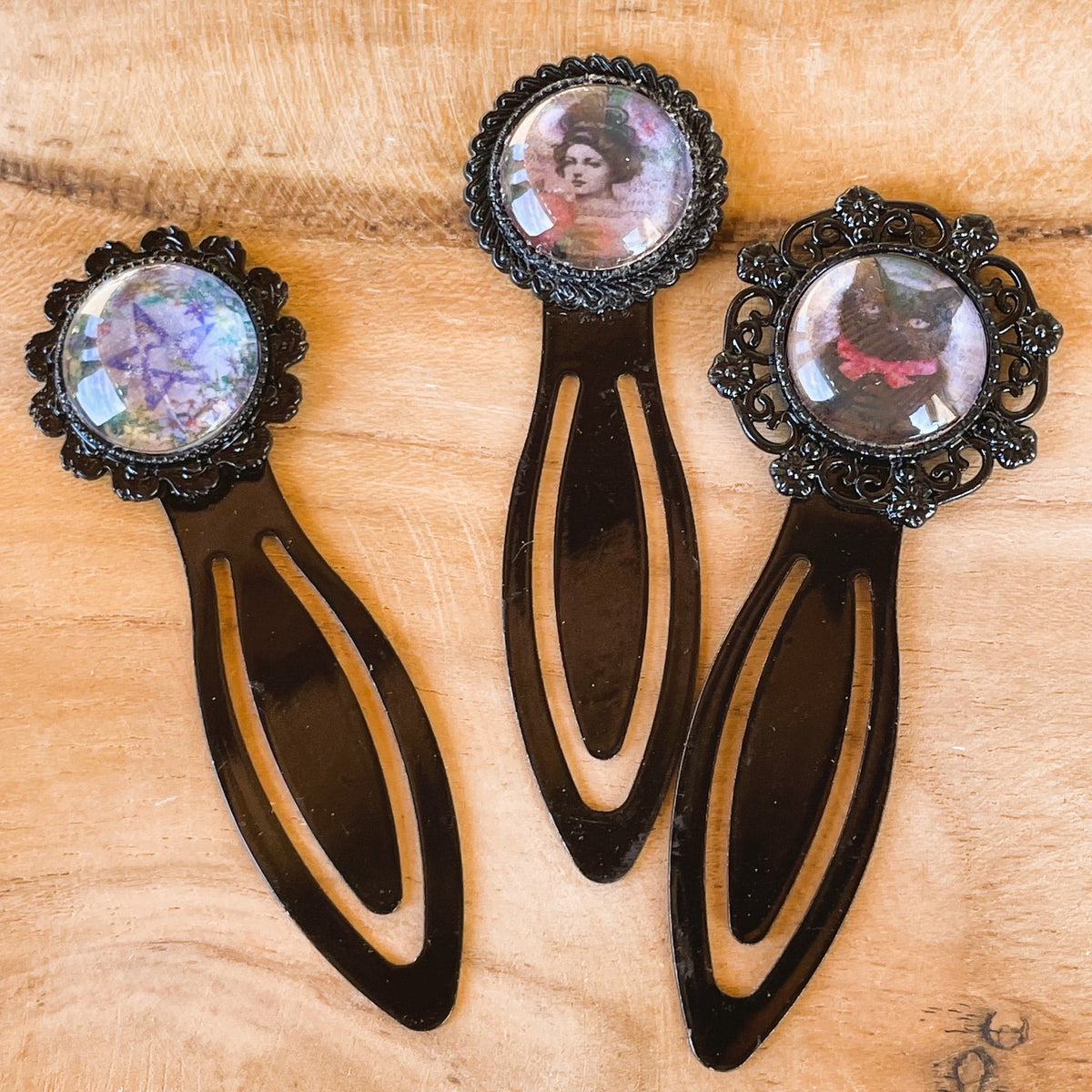 Marque-page Victorien couleur Noire & Cabochon Verre style Whimsigoth