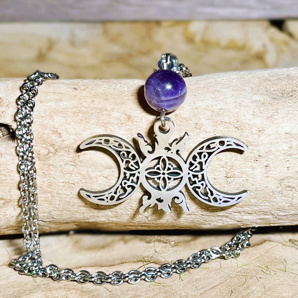 Chaine et pendentif noeud de sorcière & pierre naturelle