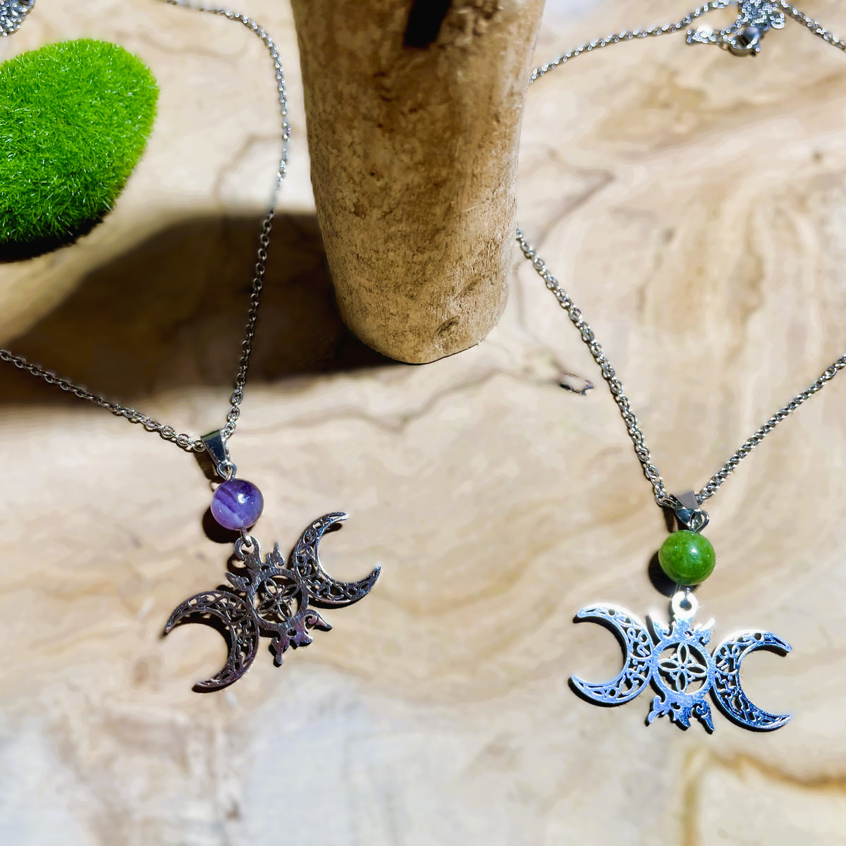 Chaine et pendentif noeud de sorcière & pierre naturelle